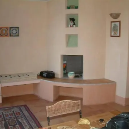 Villa Borgo Orso -palau R3303 *